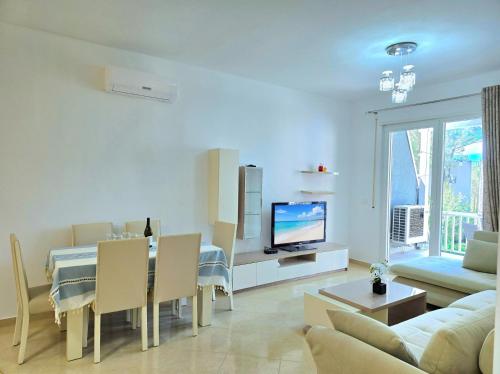 Happy Stay In Lura 3 175 - image 3