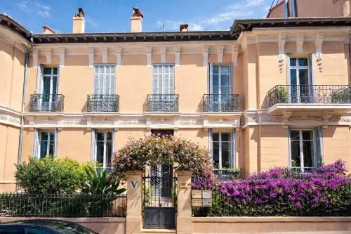 Quiet Private Apartment - 2min Train Station - 5min Palais Croisette - Private entrance photo 2