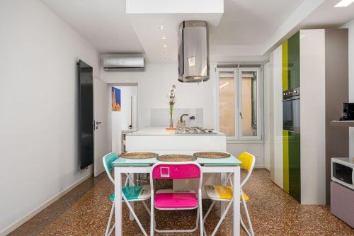 5min dalle Due Torri, Appartamento di Design 2 Camere