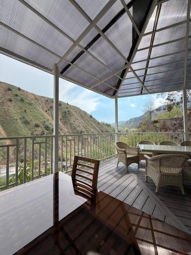 Shamshod Mountain Resort in Yusufkhona