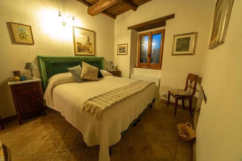  Casale Alessandri in Massa Martana