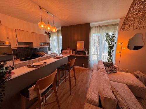 T2 cosy - proche centre et plage in 屈伊伯龍
