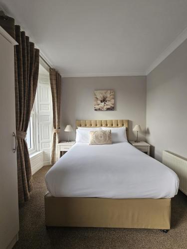 Brogans Bar & Hotel in Trim