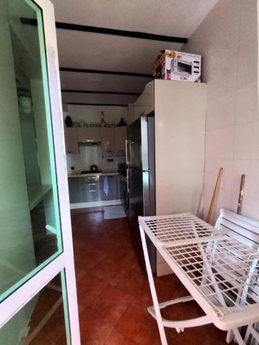 L'Art de Vivre Cosy avec Terrasse et Piscine in Sidi Bouzid