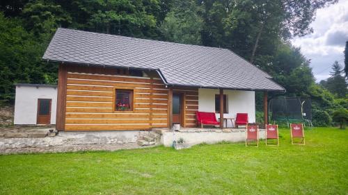 Viesnīcas āriene, Bukovská chaloupka (Bukovska chaloupka) in Javornik