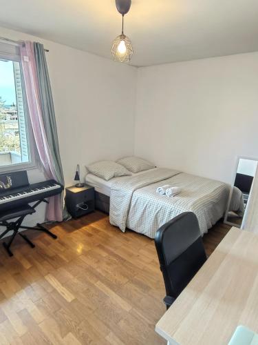 Chambre spacieuse TV Oled, proche Tête d'or