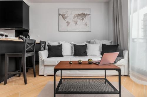 One-Bedroom Apartment with Balcony