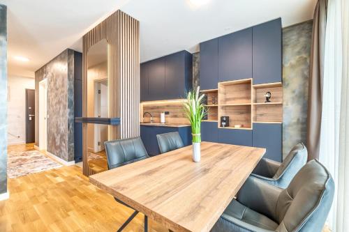 Arena Lux Apartments in Blato