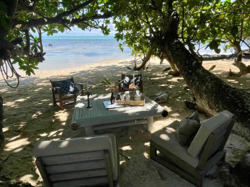 RAVENALA Lodge, Bungalow et Villa sur plage privée (RAVENALA Lodge, Bungalow et Villa sur plage privee) in Иле Сейнт Мари