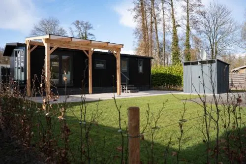 Chalets direkt am See mit Terrasse - ruhig und modern in Versmold, Deutschland
