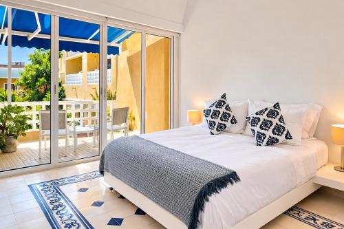 Calamari Homes - Centenario Casa 205 - Walled city