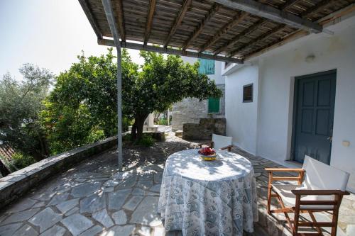 Aegean Dream in Klima (Magnisia)