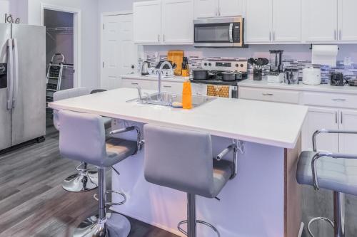 Cocina, Lady G - Modern Comfort in Fairburn in Fayetteville (GA)