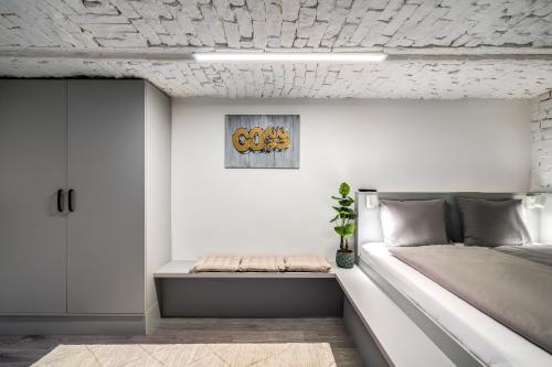 Opera Corso Suites - image 12