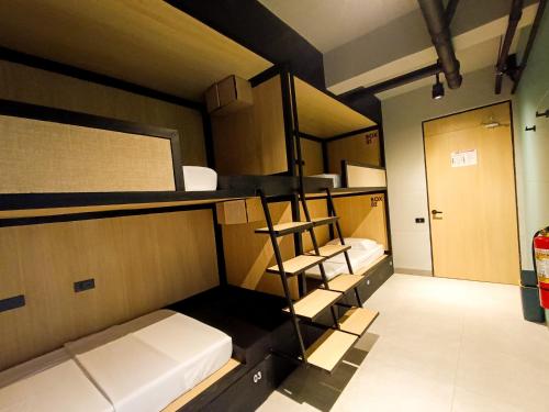 Shared room, female dormitory, 4 beds
