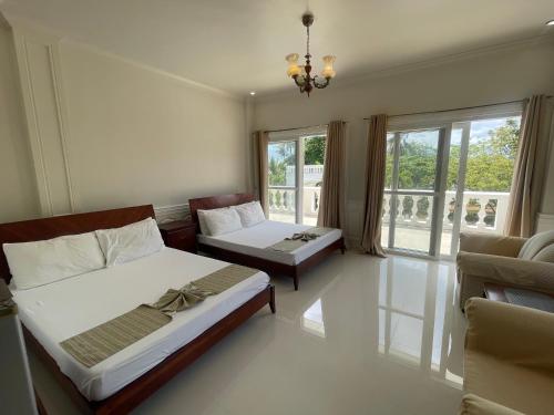 Casa Blanca by the Sea in Olango Island