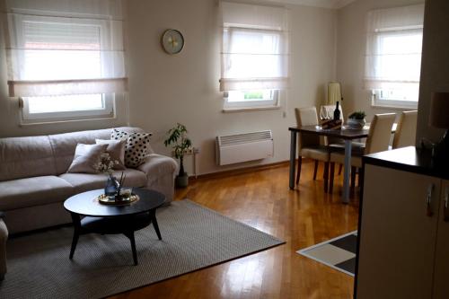 Apartman Spanish Square