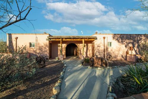 Tanque Verde Guest Ranch - image 26