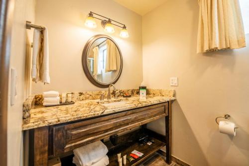 Tanque Verde Guest Ranch - image 43