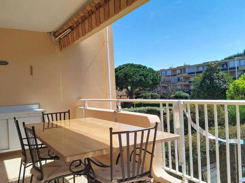 T3 68m², 4*, climatisé avec loggia, proche mer et commerces – Bormes-les-Mimosas - FR-1-610-14