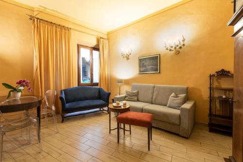 Apartments Florence- Sprone next to Ponte Vecchio