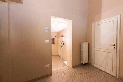 Apartments Florence- Sprone next to Ponte Vecchio - image 10