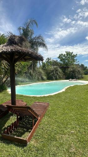 Complejo "La Roca" - Cabanas y Hospedaje in Col. Caseros