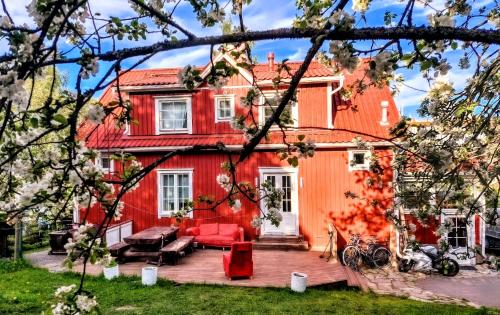 Vista exterior, 120 yrs. old log house in Kuopio city centre in Kuopio