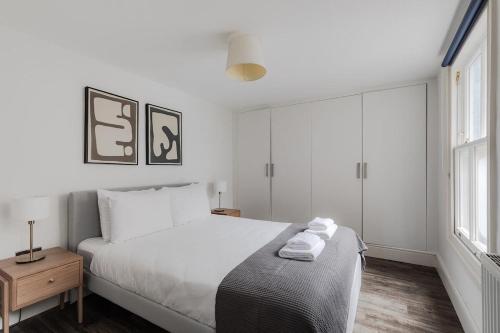 Modern 2-BDR 1BR in Earls Court 
