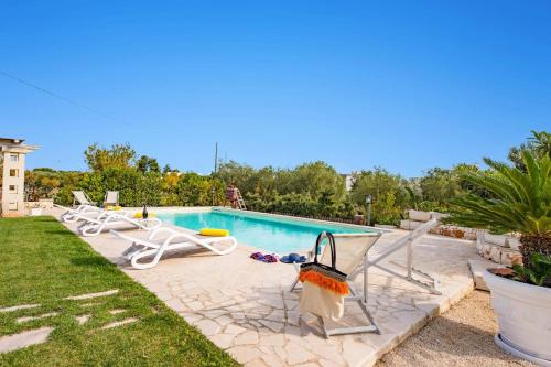 Facilities, Villa Trullo Saraceno by Villa Plus in Ramunno I