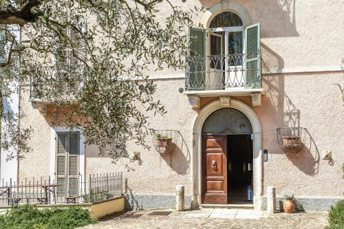 Hotelli välisilme, Italian Experience-Serafini Holiday Home in Serrungarina