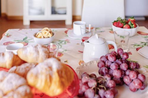 Toit ja joogid, Italian Experience-Serafini Holiday Home in Serrungarina