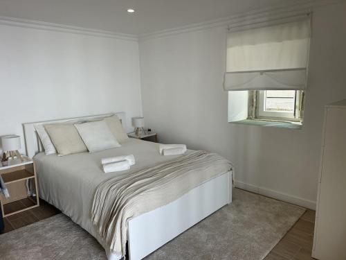 Modern Studio with Private Patio near Cascais and Sintra gîte à louer Carrascal