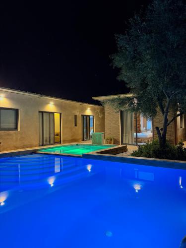Évasion moderne & Piscine Privèe Romantic et hammam offert