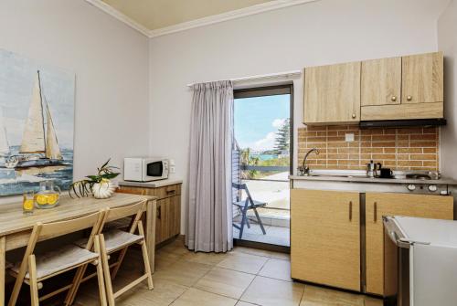 Nefeli Rooms 2