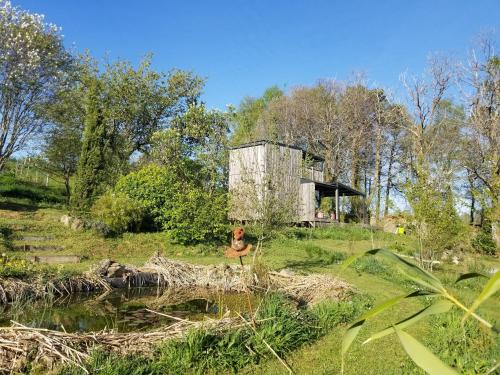 Le petit paradis, mini maison,nature,confort,calme in Champseau