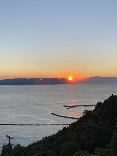 Skats, Aegean Panorama in Klima (Magnisia)