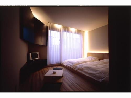 Kotsubokaigan Linca Kotsubokaigan Linca is a popular choice amongst travelers in Kanagawa, whether exploring or just passing through. The property has everything you need for a comfortable stay. To be found at the proper