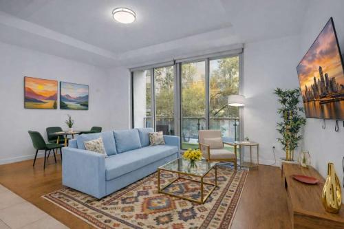 Downtown Tulsa Executive Suite Sleeps 6 Gym Co-Work & Lounge Access – khách sạn tại Trung tâm Thành phố Tulsa