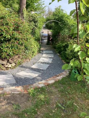Schönes Ferienhäuschen in Obermaubach mit Seeblick (Schones Ferienhauschen in Obermaubach mit Seeblick) in 許特根瓦爾德