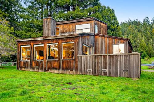 3 bedrooms, 4 beds