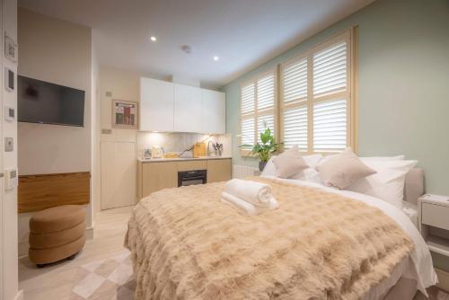 Guestroom, Premium Studio 15 at The Orange Door Little Venice near Rellik