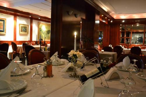 Étterem, Hotel Dva Bisera in Lagadin