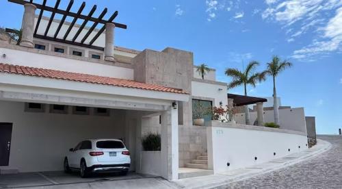 Increible Casa con vista al mar