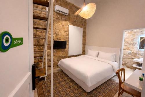 EYZ Batroun Old Souk- By EYZ Holiday Homes in Batroun
