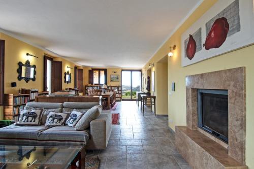Villa Broad Lea - Private Pool & Amazing Landscape View in Smerillo