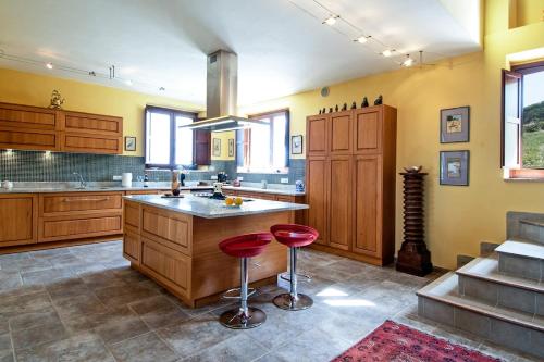 Villa Broad Lea - Private Pool & Amazing Landscape View in Smerillo