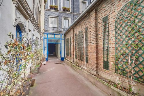 Exterior view, Modern Suite Center of Paris Montmartre in Montmartre