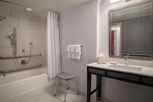 Courtyard by Marriott Boston Brookline - image 30