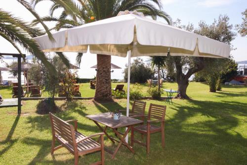Angeliki Beach Hotel - image 4